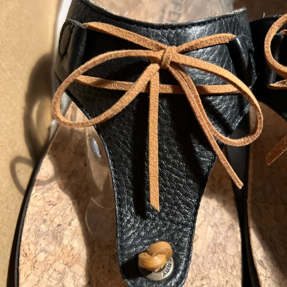 Sperrys!  Super cute like new - Picture 14 of 15